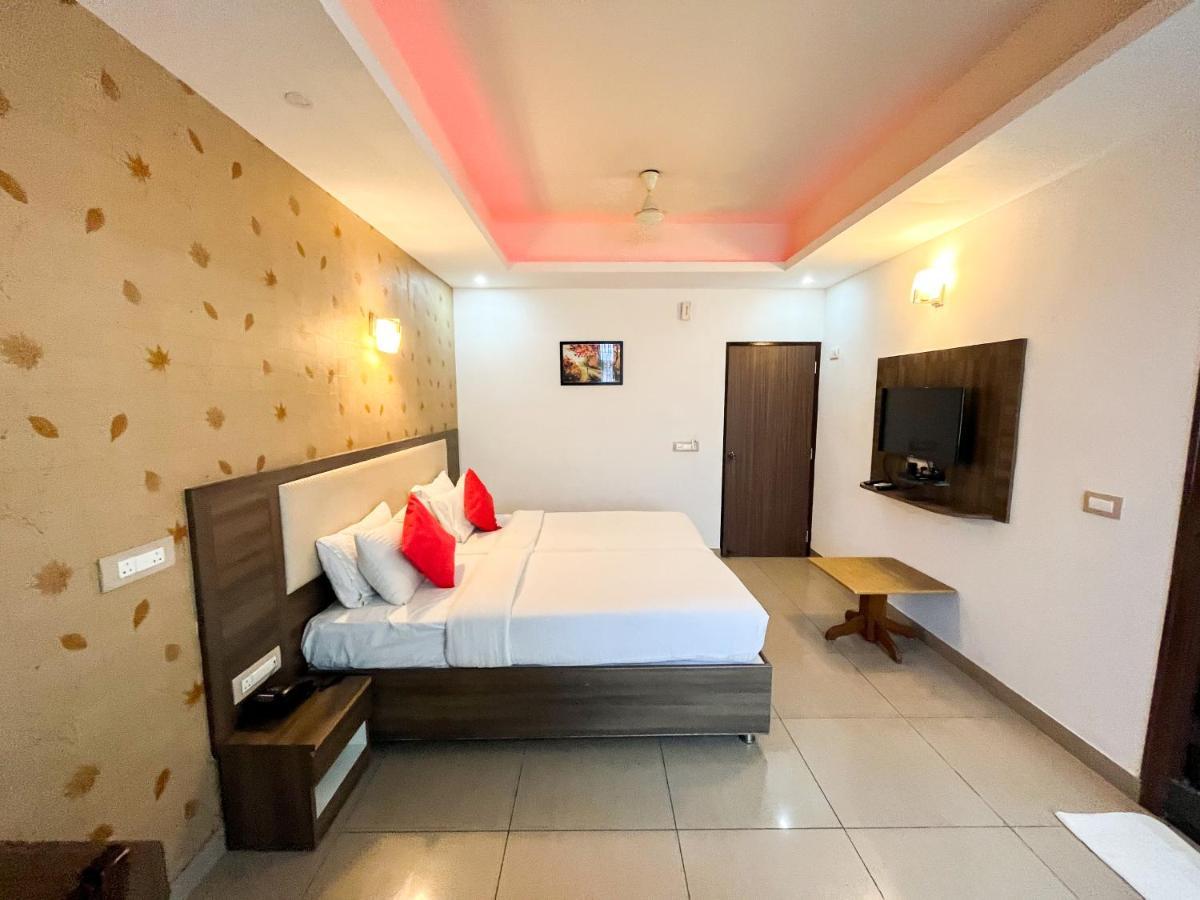 Hotel Victory Grand Attibele Extérieur photo